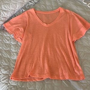 Little cute t shirt with cute detailed sleeves